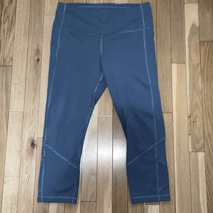 Lululemon leggings capri greenish blue!